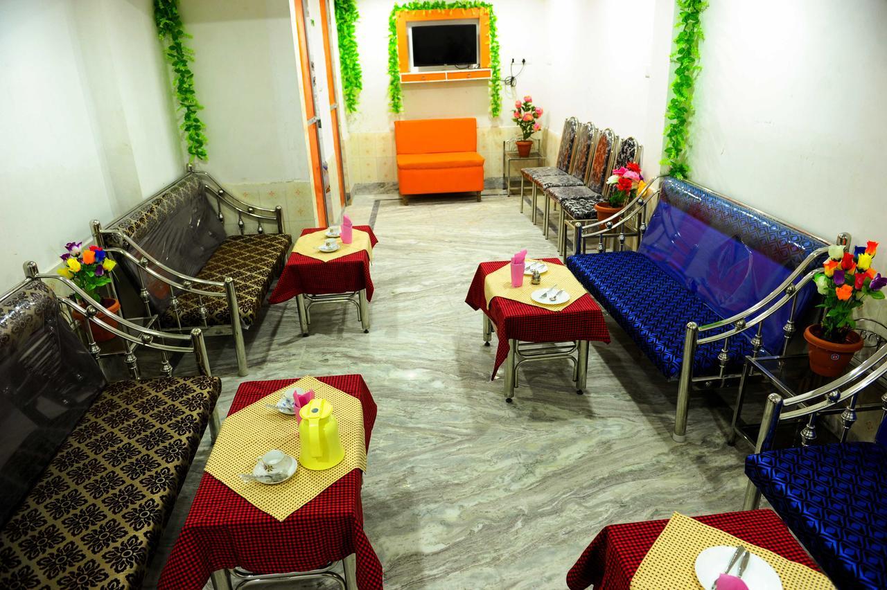 Jayanti Hotel Tarapith Exterior photo